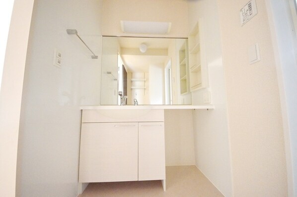 アヴェニール の物件内観写真